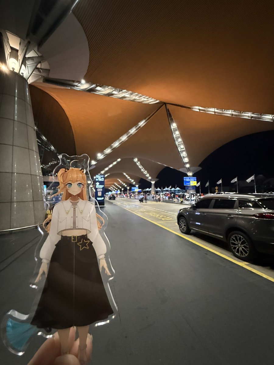 I had the wonderful opportunity to explore Kuala Lumpur, Malaysia over the past eight days, enjoying many adventures and tasting much of the local food!! 

i hope to come back again soon 🥹 thank you to everyone for the warmth and for the recommendations, good bye!!!