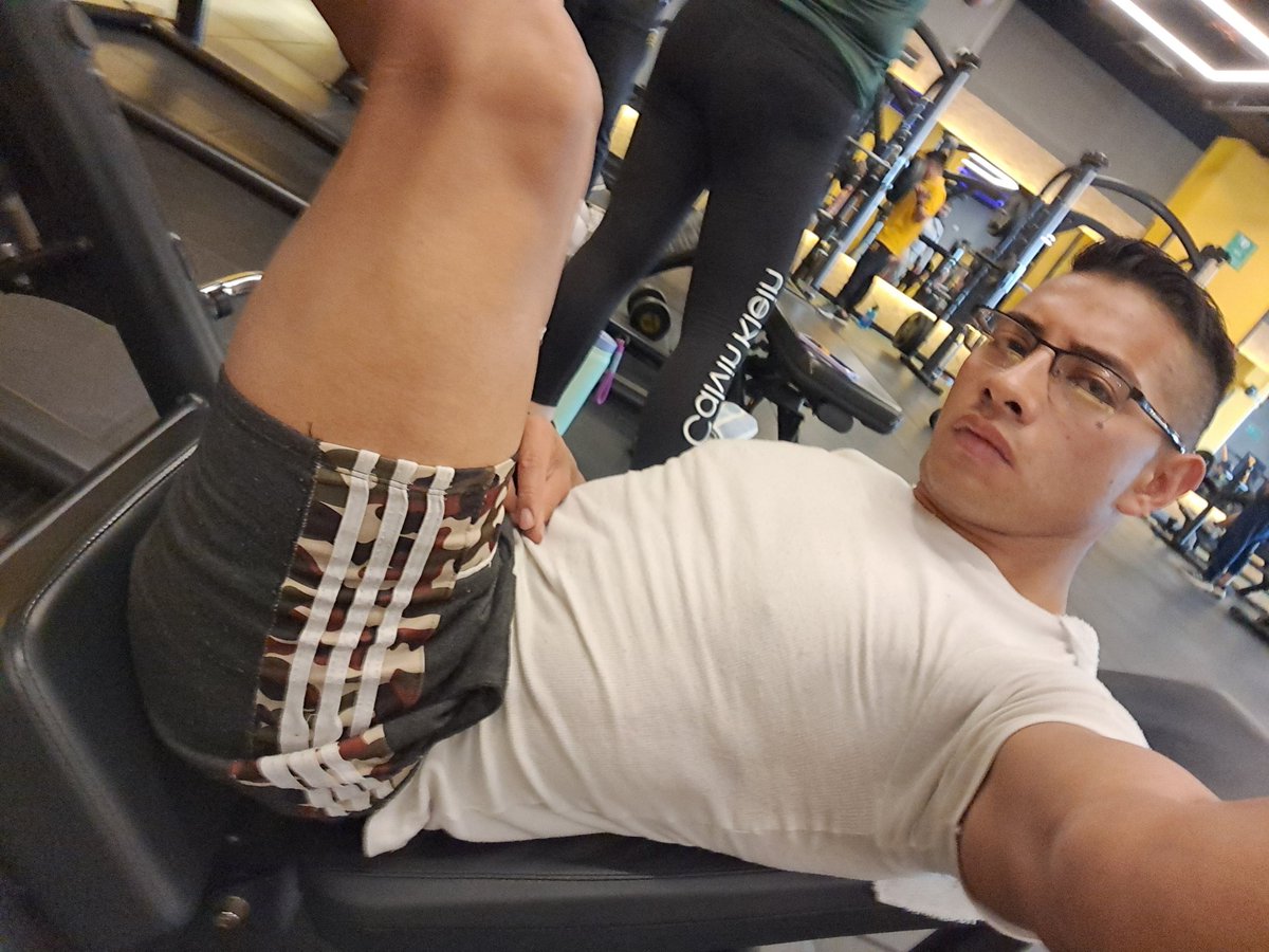 STEVENSM315's tweet photo. Entrenando fuertemente pierna😎 https://t.co/7b2xZ7K9Yb