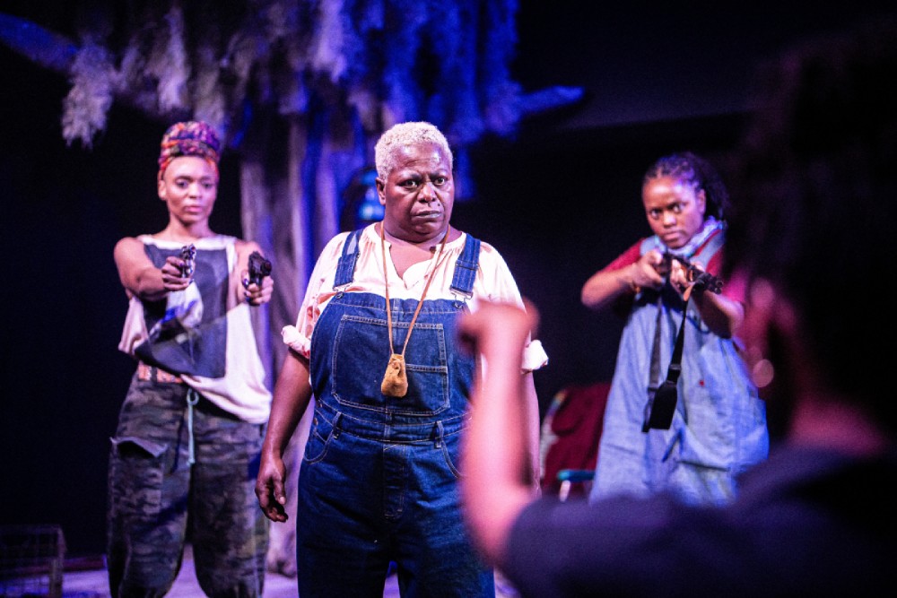 BuzzCenterStage's tweet photo. "Definition Theatre has given this play the gift every writer deserves: a production that listens, that elevates, that celebrates. Black Cypress Bayou is not simply entertaining, it is invigorating." @DefinitionTheat #blackcypressbayou #theatre #chicago  https://t.co/tNlL7glPSm https://t.co/nxK00ovtyd