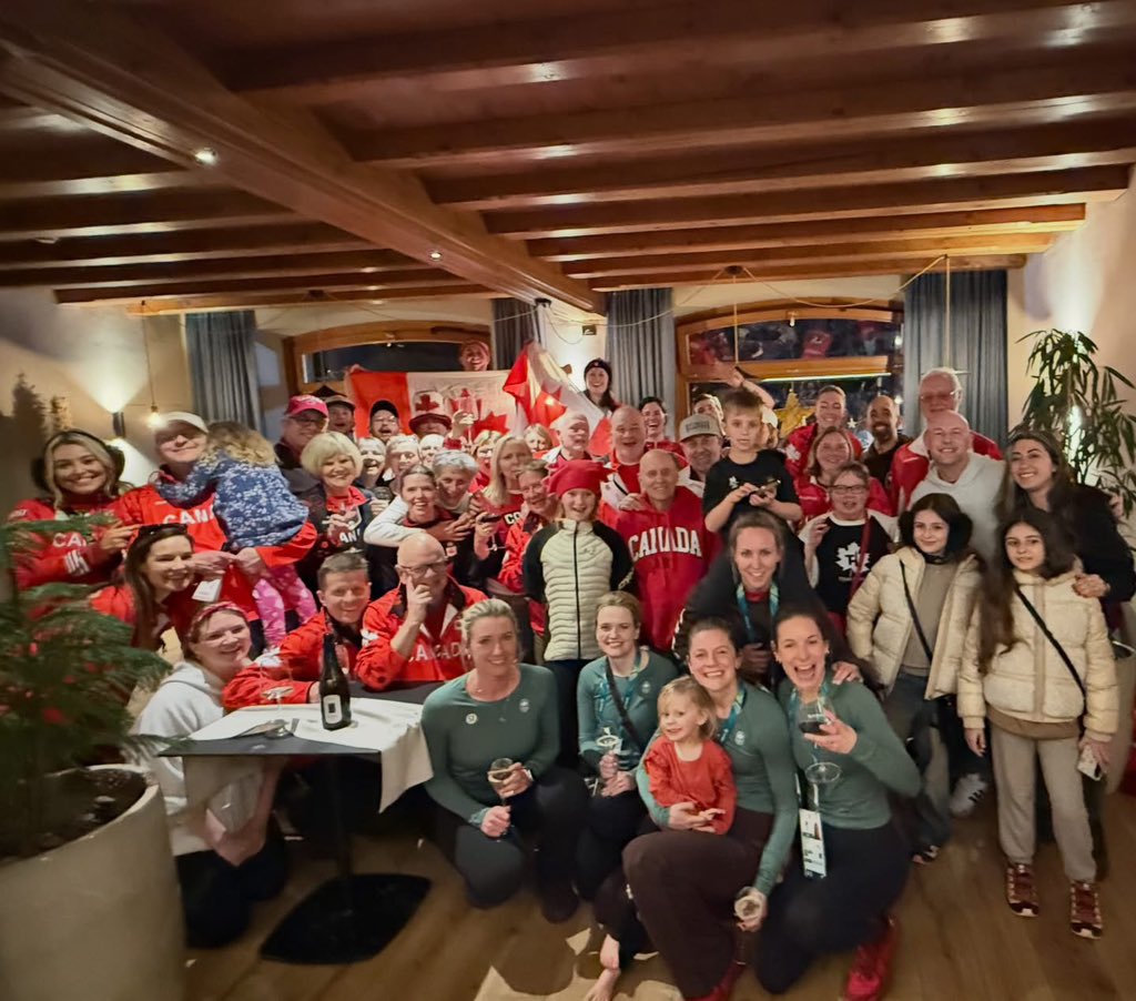 SQUAD GOALS ❤️🇨🇦🍁🥰