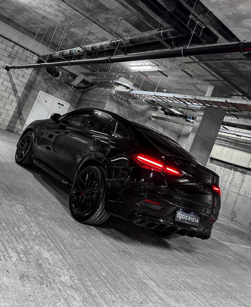 autochat360's tweet photo. Black AMG GLE 63 S Coupe.🔥 https://t.co/Zui6sjGrww