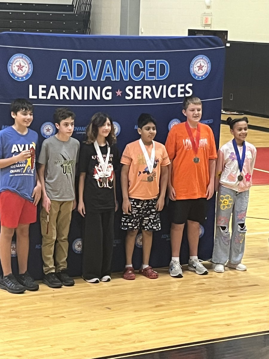 Tiffany Thompson tweet media