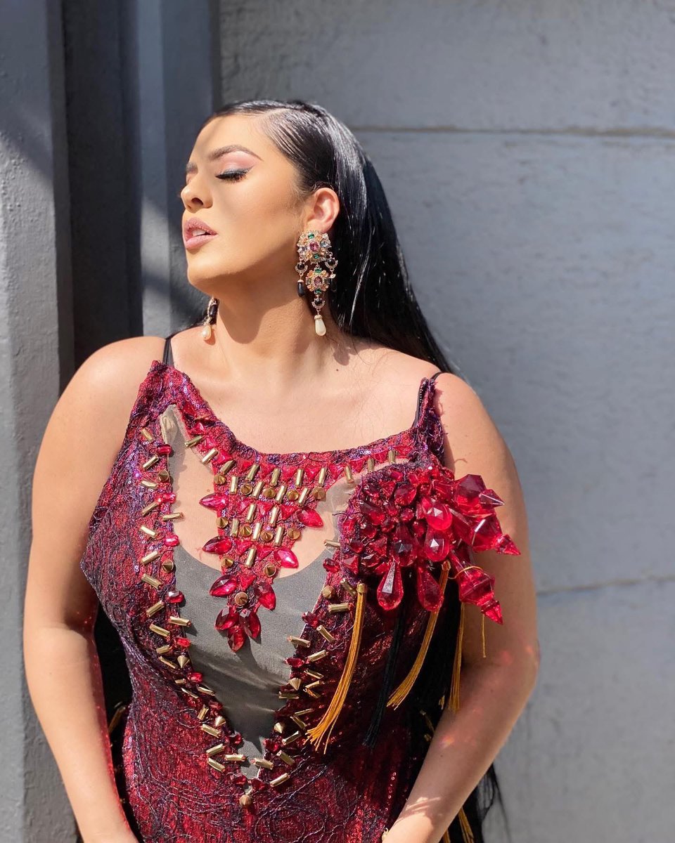 Curvy Autentica  

#LCDLF6 #TLMDRealities #TeamCurvyZelma #EndemolBoomdog
<a href="/LaJefaTLMD/">La Jefa</a> <a href="/EndemolShineBD/">Endemol Shine Boomdog</a>
<a href="/TLMDRealities/">Telemundo Realities</a>
<a href="/TelemundoPR/">TelemundoPR</a>