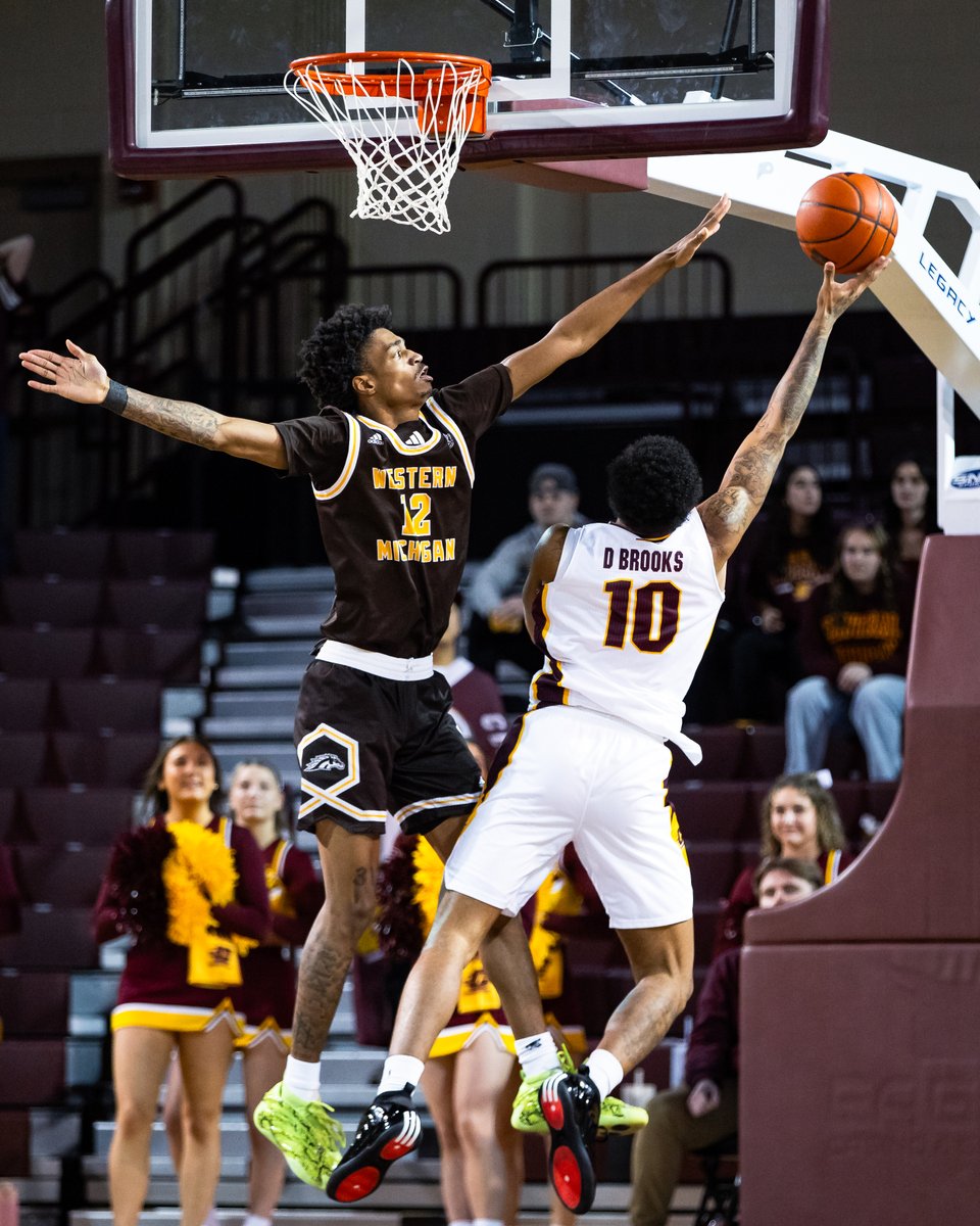 CMU Men's Basketball tweet media