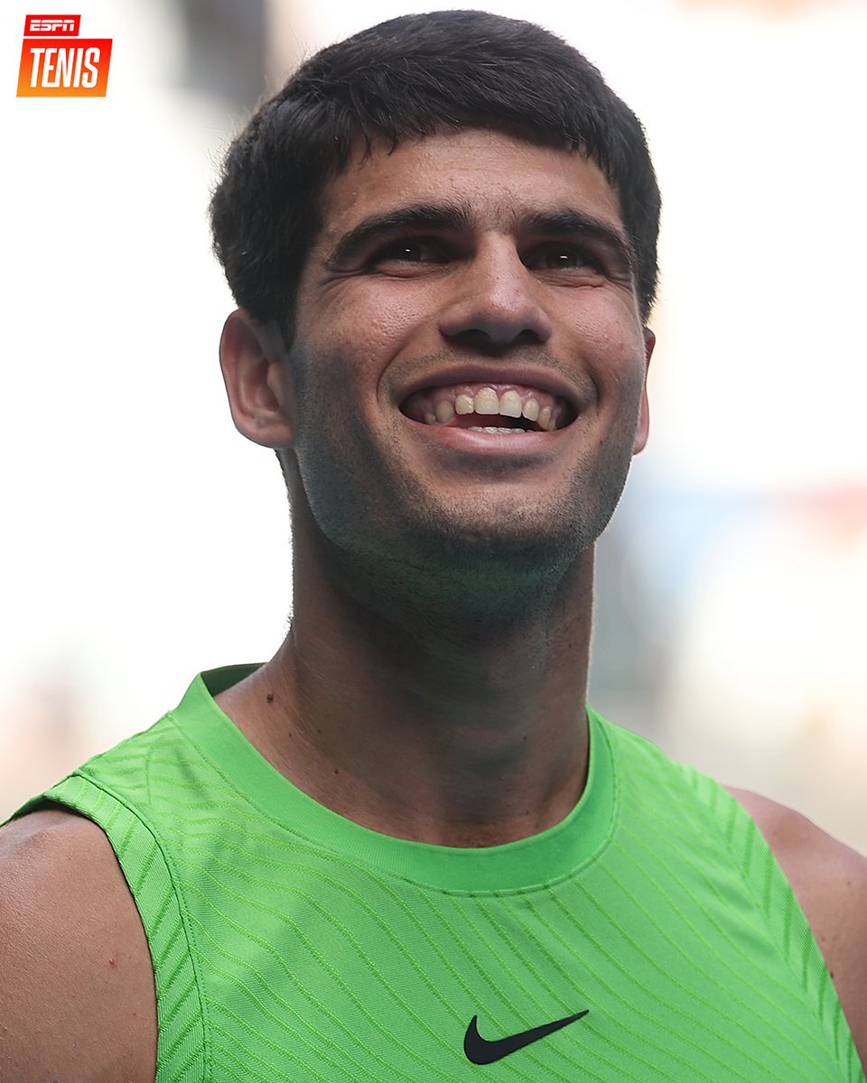 "Ahora mismo, siento que amo jugar al tenis, que amo competir. Disfruto cada vez que salto a pista. Siempre me lo paso bien cada vez que salgo a jugar, por eso me ven feliz, incluso si pierdo un punto o un partido"

🗣️ Carlos Alcaraz