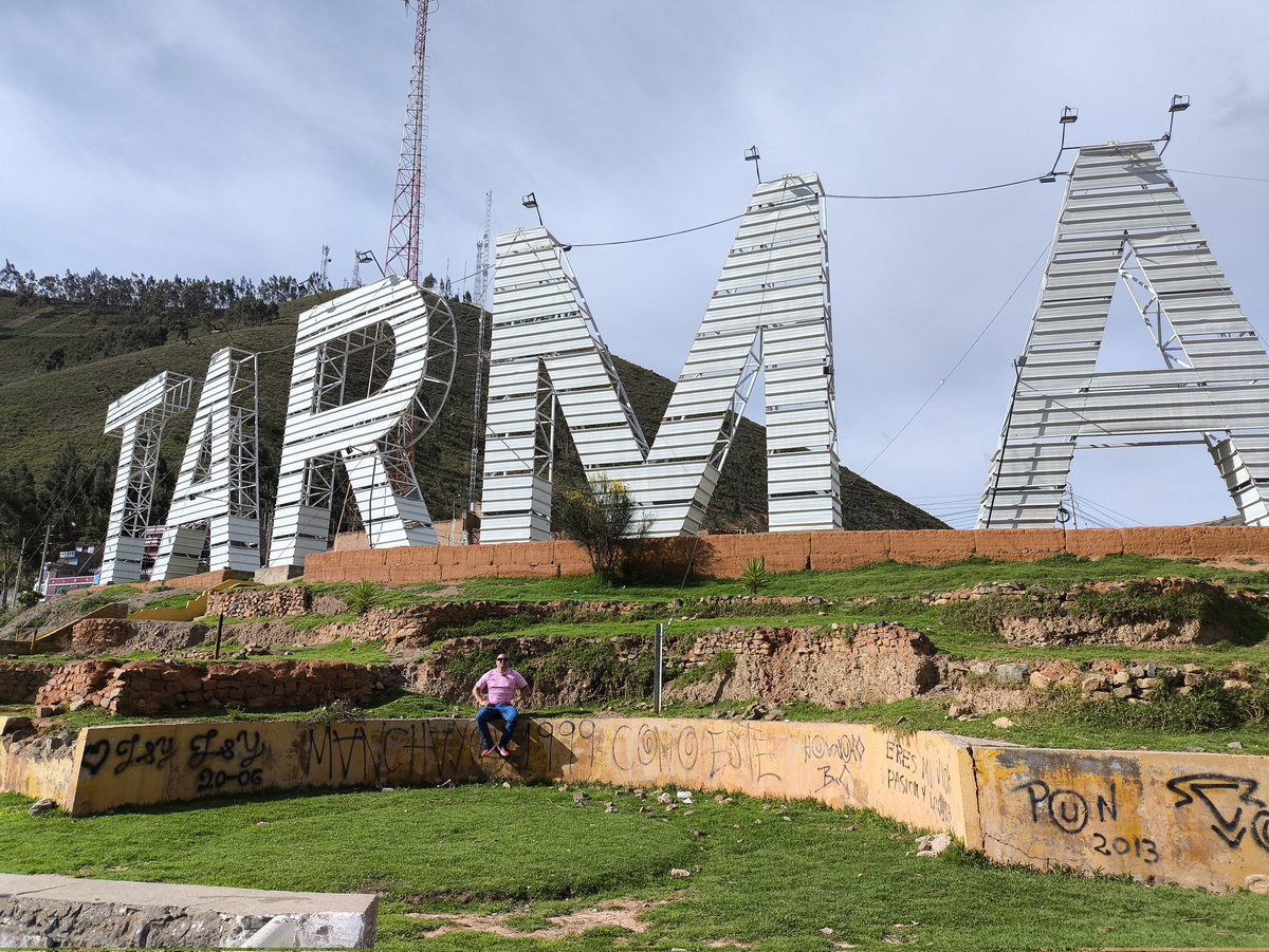 Por los colores, por el escudo. Únicos motivos de la constancia.