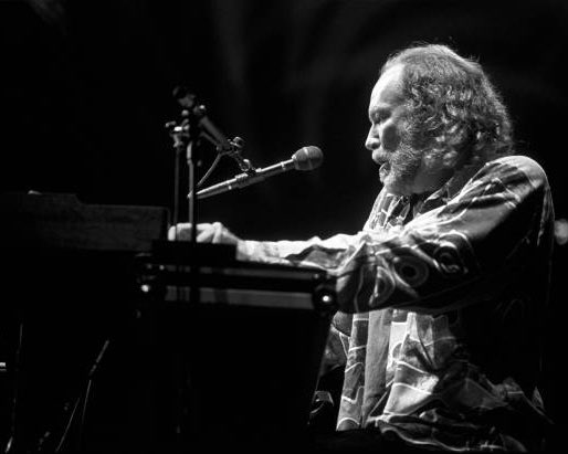GratefulDead's tweet photo. Happy heavenly birthday to Vince Welnick, former Grateful Dead keyboardist and instrumental harmony vocalist 🌹

Photos by Steve Eichner, Tim Mosenfelder, Ebet Roberts, and Herb Greene https://t.co/DluS9Tg1xU