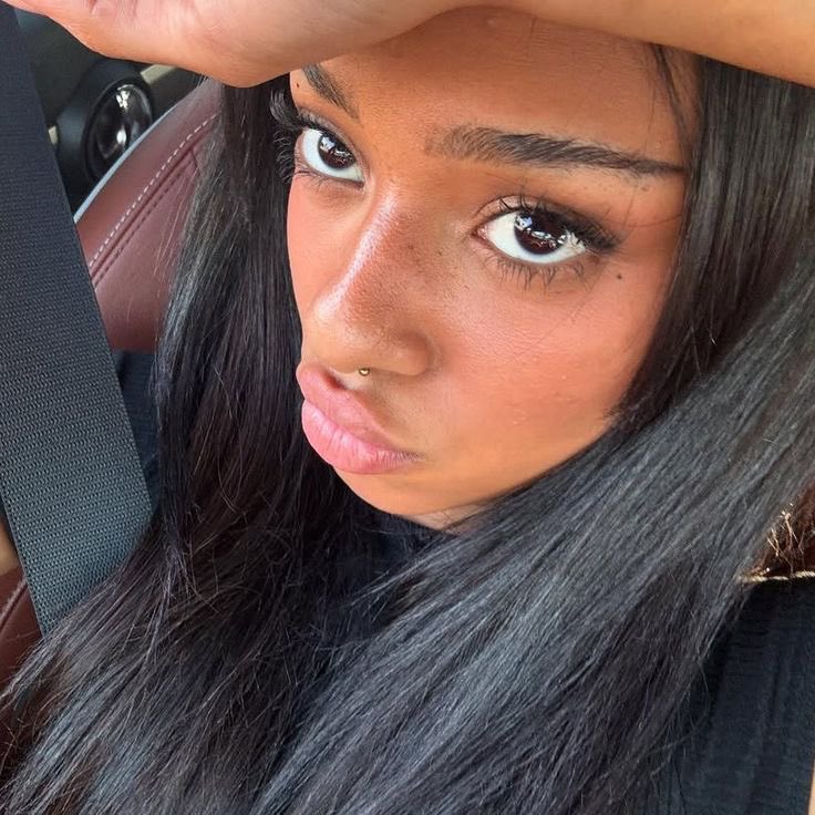 ERAOFMONE's tweet image. manon the main event. act like you know !!