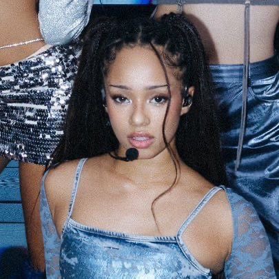 ERAOFMONE's tweet image. manon the main event. act like you know !!