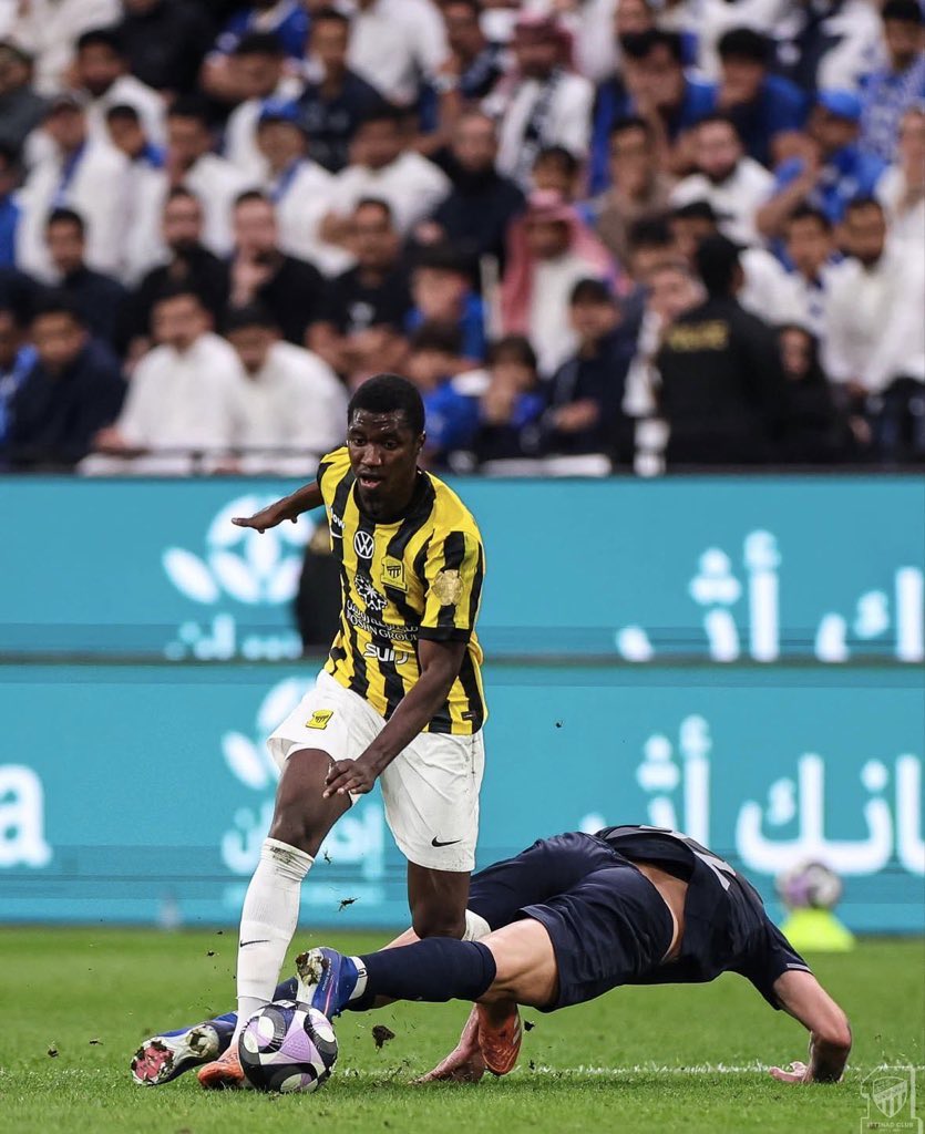 ادم | 💛 tweet media