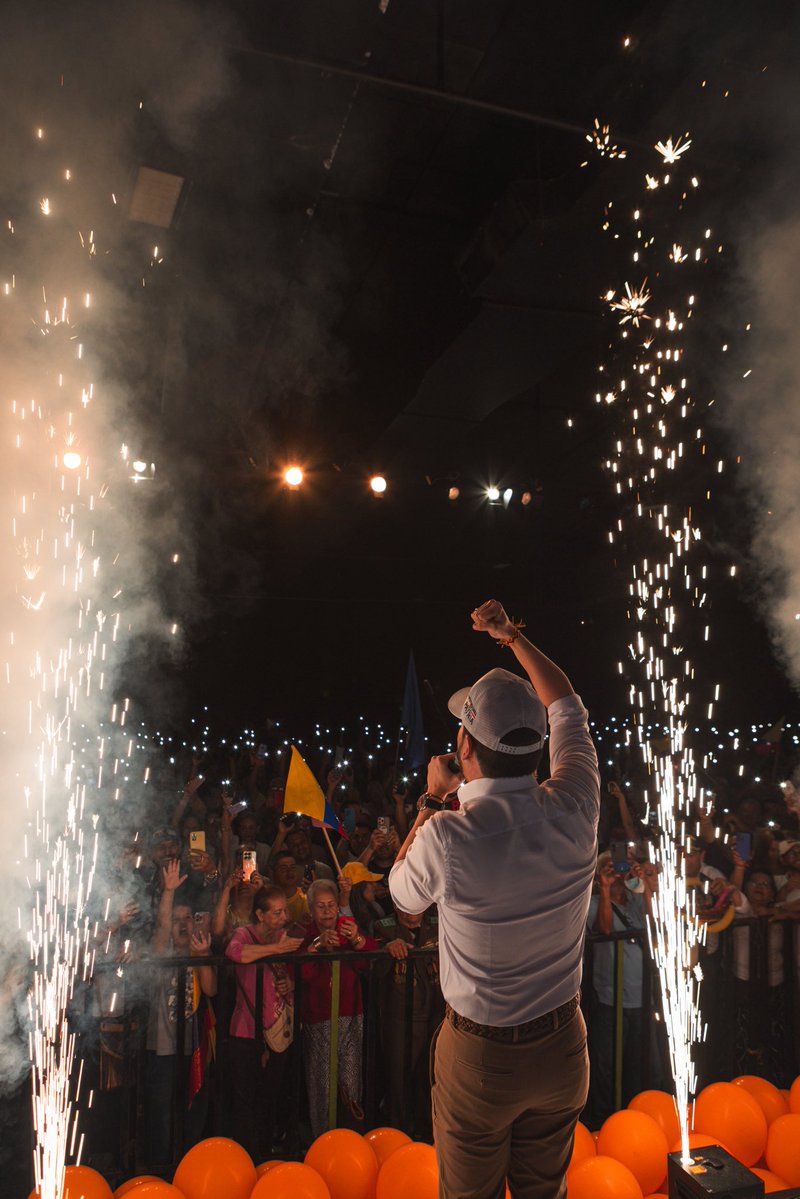 ¡Santander es tierra de valientes!

Firme por la Patria. 🫡
(A.D.L.E) 🇨🇴🐅
