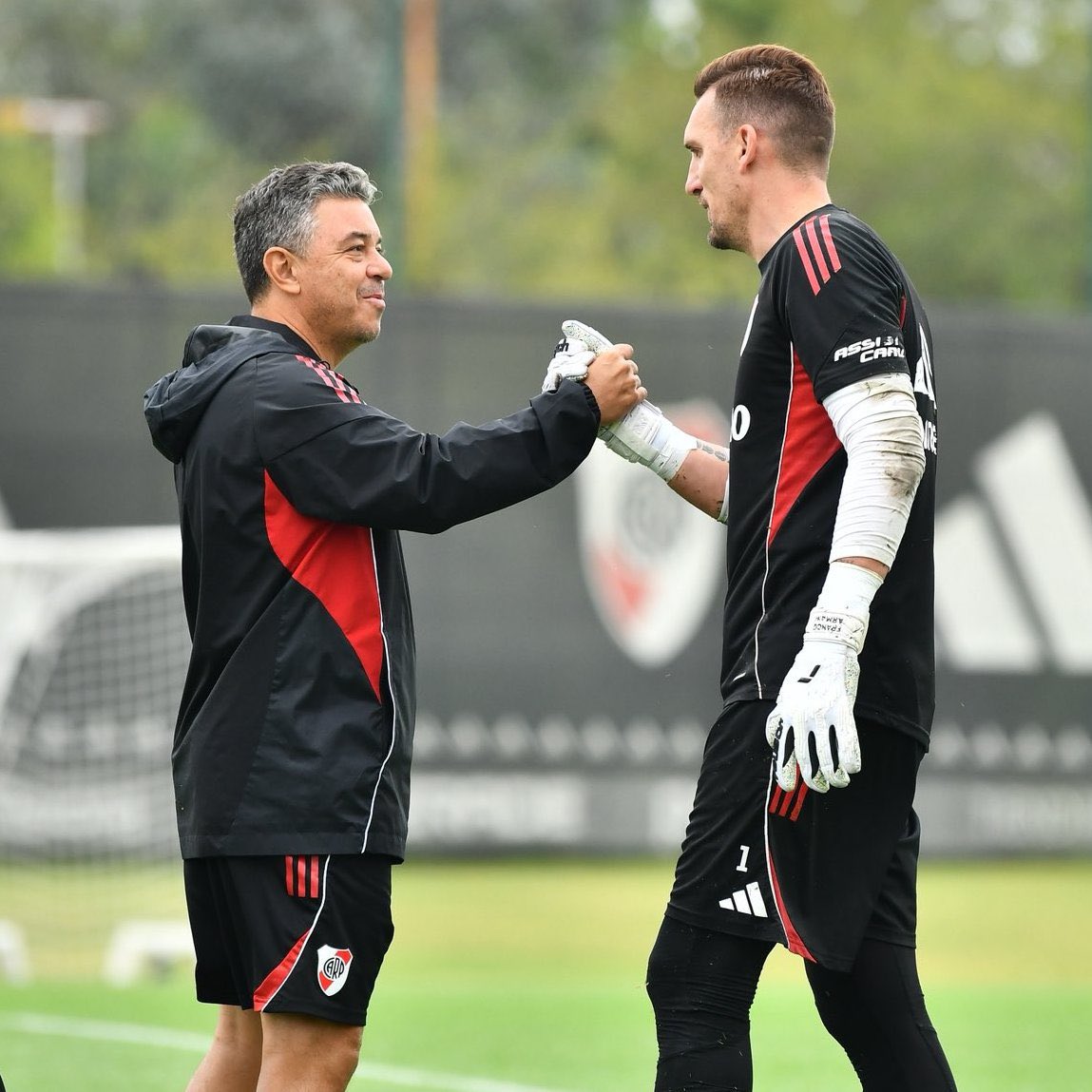 LingottE22's tweet photo. ✅ Armani y Driussi recibieron el alta médica y van a estar disponibles para el partido contra Vélez https://t.co/1Qb8KEVrMs