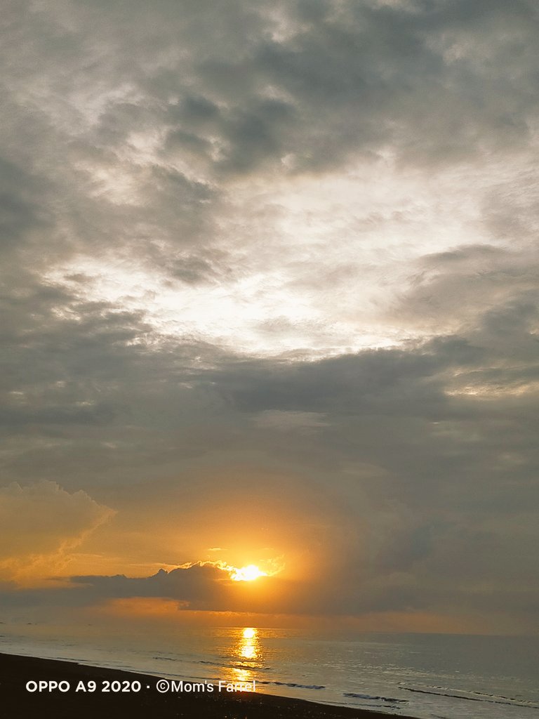 dex_angel's tweet photo. @miunatshaa Sunrise 🌅 #SkyForMiuNatasha 🤍 https://t.co/NK6FFyS1YL