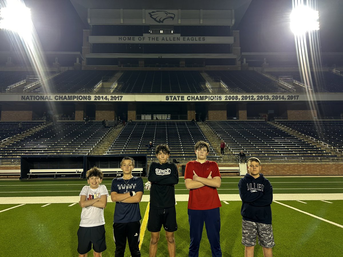 alleneaglesfb's tweet photo. 🦅2026 EAGLE ELITE 🦅

Big time players make big time plays at camp! S/o to our campers of the night! 🅰️🆙🦅

Next ELITE session 2/26

https://t.co/7PcfsNt3H2

#BTB | #RecruitTheA | @usnikefootball https://t.co/BvQQ68MCNd