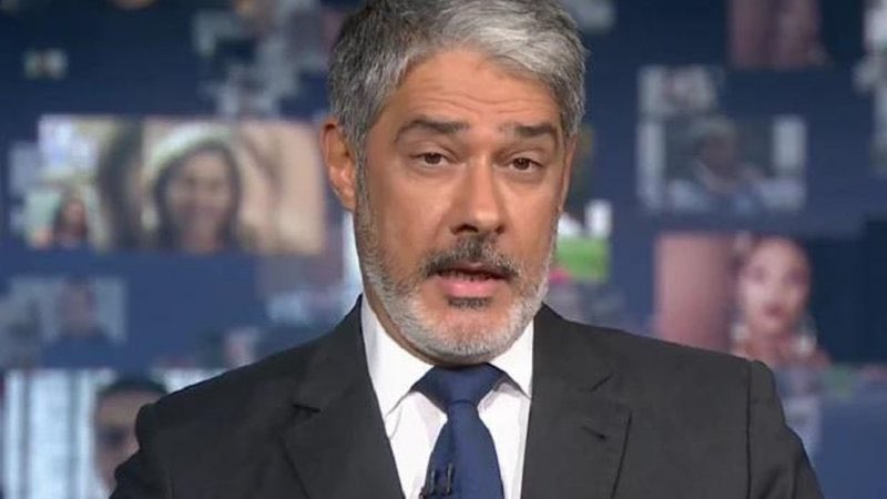 Nunca me esquecerei desse sujeito. Espalhou o pânico levando muita gente à insanidade completa durante a pandemia e seguiu mentindo descaradamente, ajudando a perseguição e destruindo as vidas de milhares de pessoas.

BONNER tem seu nome afundado na lata do lixo da história!