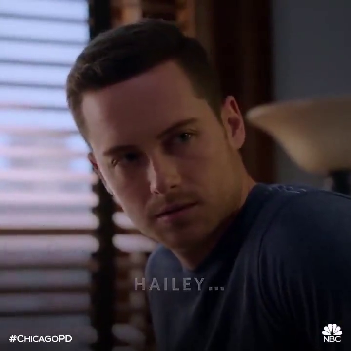 Arusess's tweet photo. Only 12 days until we find out if #JayHalstead and #HaileyUpton are all right, as Hailey said in this scene - #UpsteadReunion
#UpsteadForever #Upstead #NotATraumaResponse #JusticeForUpstead #UpsteadEndgame💖♾ #UpsteadSpinOFF #JusticeForJayHalstead https://t.co/GlRxMT1ppV