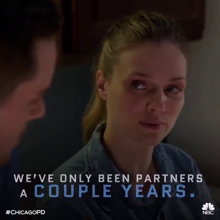 Arusess's tweet photo. Only 12 days until we find out if #JayHalstead and #HaileyUpton are all right, as Hailey said in this scene - #UpsteadReunion
#UpsteadForever #Upstead #NotATraumaResponse #JusticeForUpstead #UpsteadEndgame💖♾ #UpsteadSpinOFF #JusticeForJayHalstead https://t.co/GlRxMT1ppV
