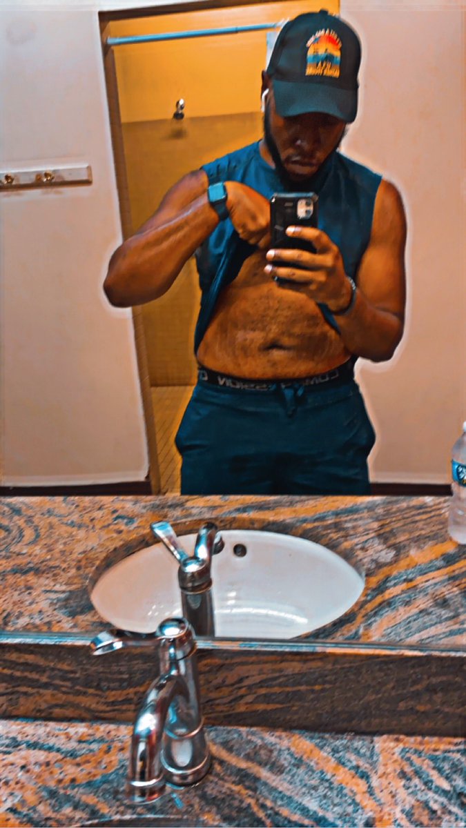 KiddThaChef's tweet photo. Oh it’s coming baby #Operation6Pack https://t.co/8x5vwkSZjo