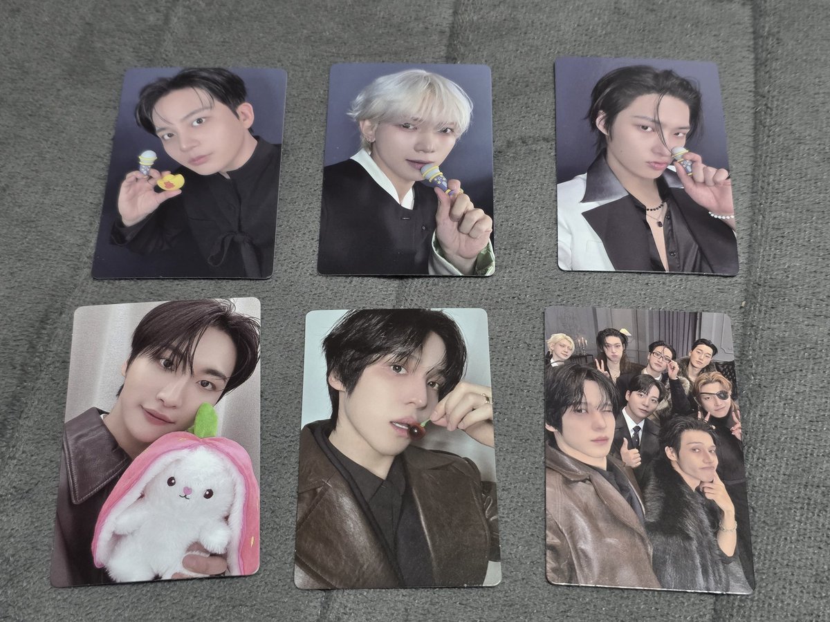 톡톡세트 포카 교환 구합니다! 
You! 돌잡이, 체리, 딸기 모두 
산이로 구합니다!!!!!!!!
편하게 연락 부탁드립니다!!!!!!