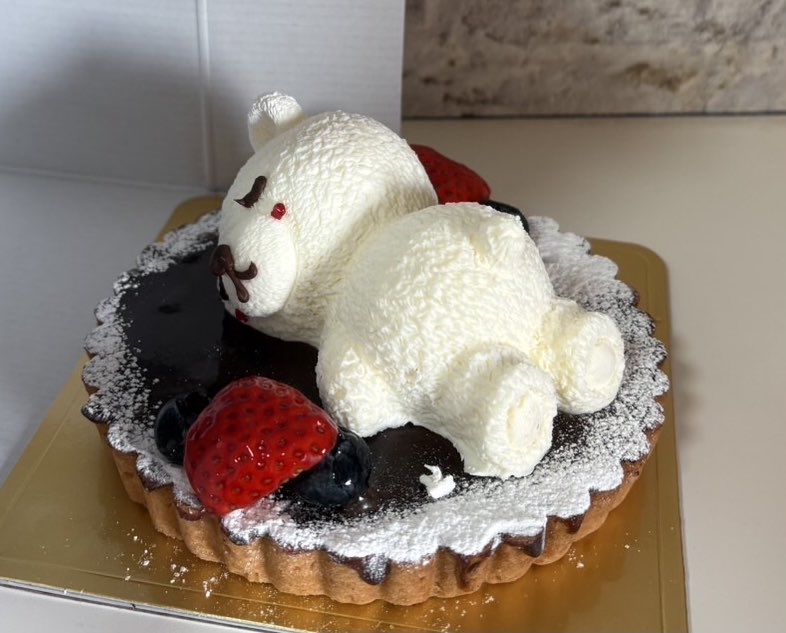 sky7_a's tweet photo. 昨日行って良かった😊
妻の行きたいリストが１つ叶って✨
本当に良かった😆

妻や子供の笑顔が最高の報酬😌✨
残された時間の中で今日も何が出来るのかを考えながら
生きるのってきっと、ささやかな幸せなのかも🤔

選択できる人生が贅沢なのかも😊

ま〜何にせよ・・・
お尻がキュートなんですw🤣 https://t.co/nhggdQHWsl