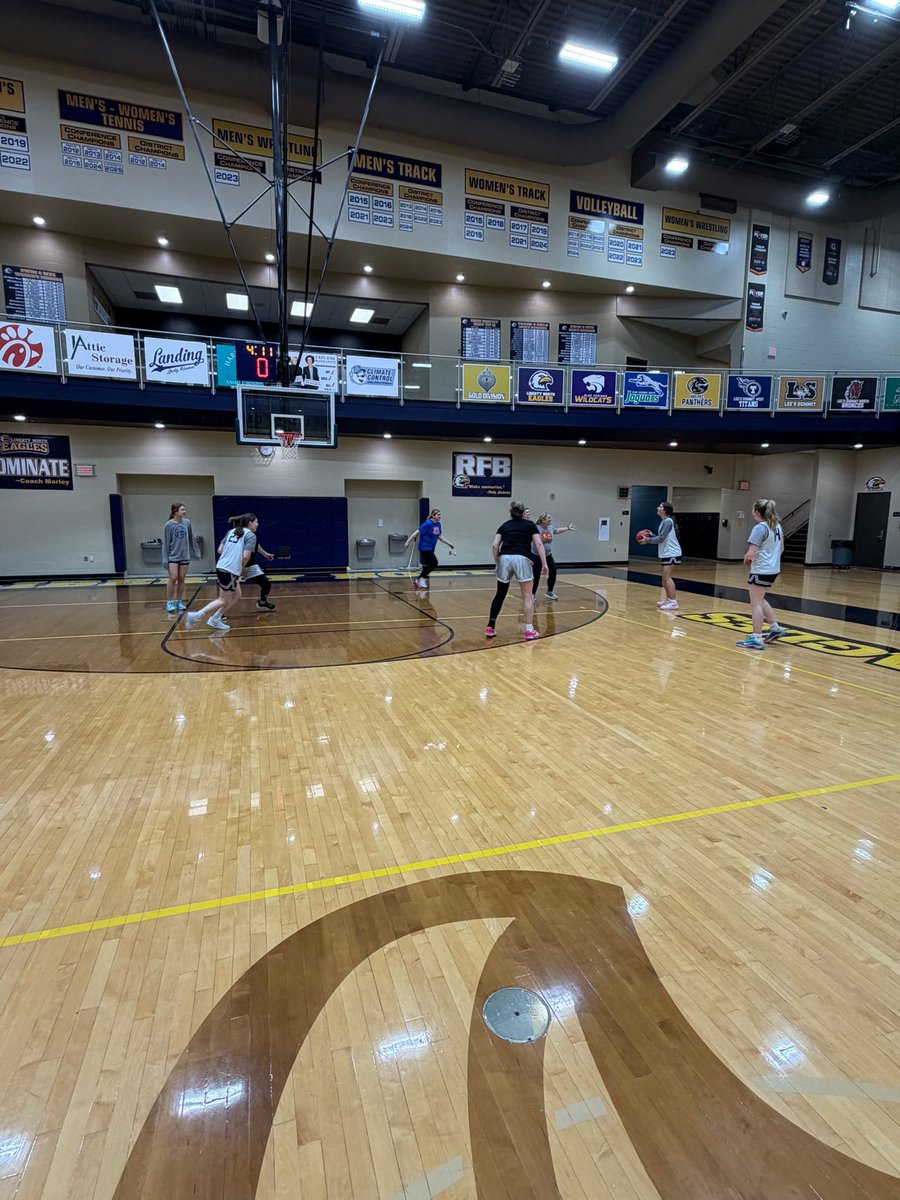 LNEagleGBB tweet media