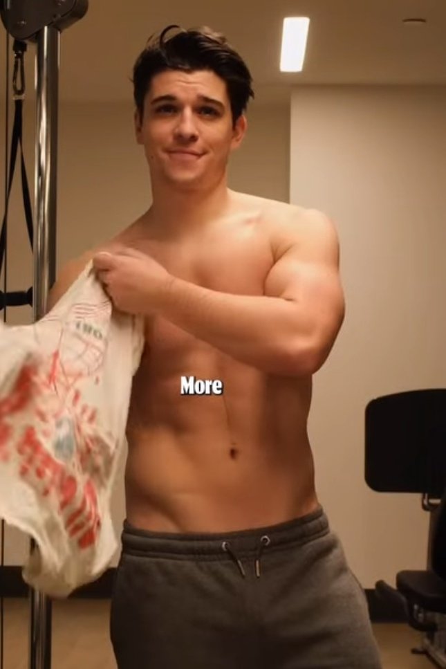 Sean O'Donnell stuns in new workout progress photos💪❤️