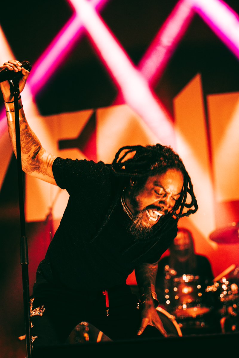 SEVENDUST tweet media