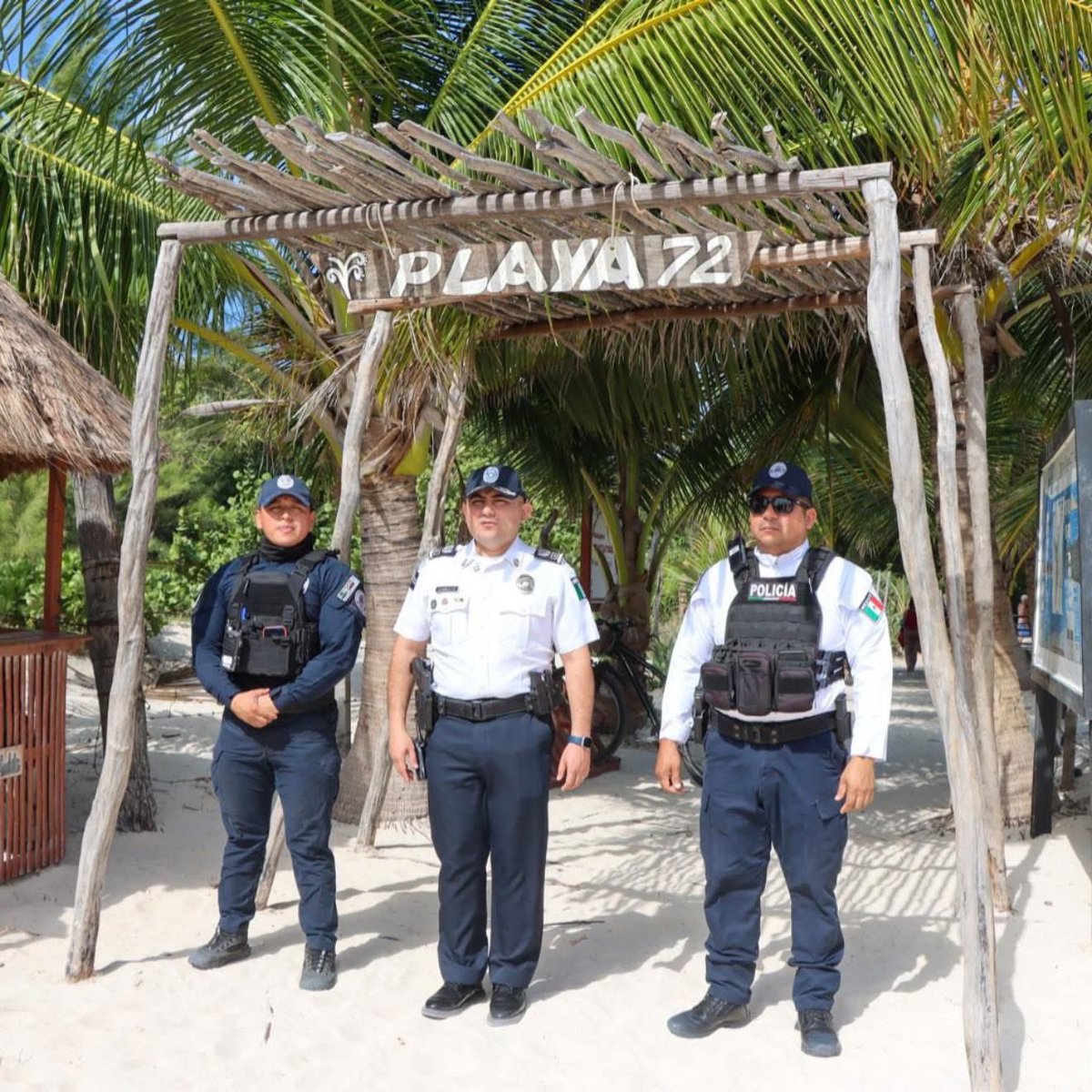 SSC_PDC's tweet photo. La Policía Turística y K-9 de la SSCM mantienen presencia en los balnearios del
municipio. En la imágenes, se observan recorridos sobre Playa 72.
#ProsperidadParaTodasYTodos #ServirYProteger #SinTantoChoro https://t.co/JvdRnTJFDG