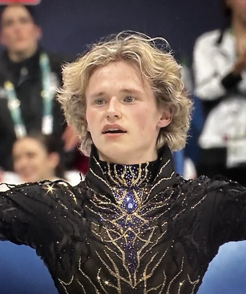 lucbrc_'s tweet image. RT @snoopilia: GALA JUST STARTED AND WE ARE ALREADY GETTING FED