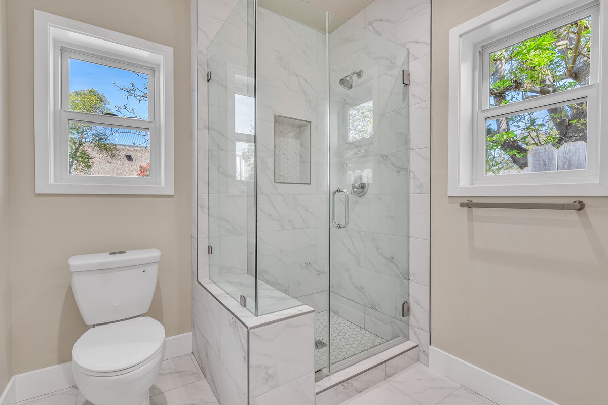 Roof and Realm tweet media