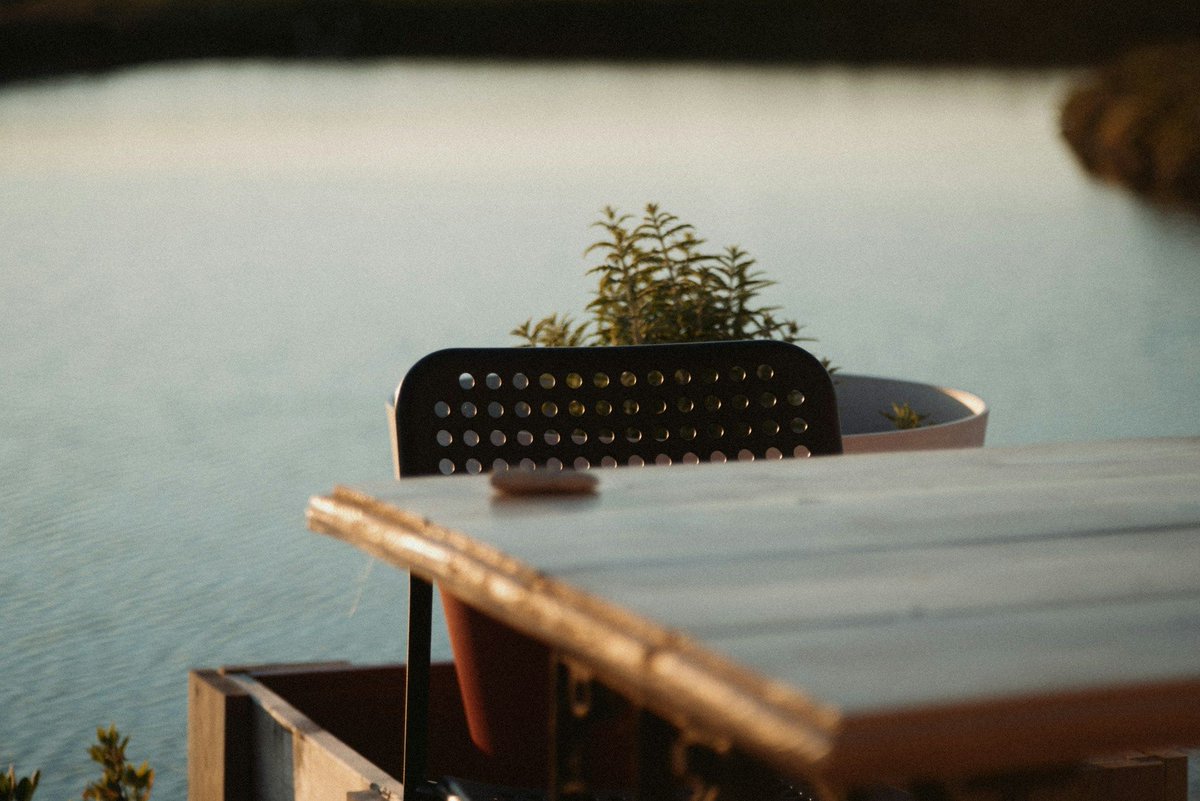 A well-designed seating area turns your dock into a true lakeside retreat. When seating blends with the shoreline, it enhances comfort without overpowering the lake's natural beauty.

Read More: norcoldocks.com/creating-a-lak…
 
#LakesideLiving #DockLifestyle #WaterfrontDesign