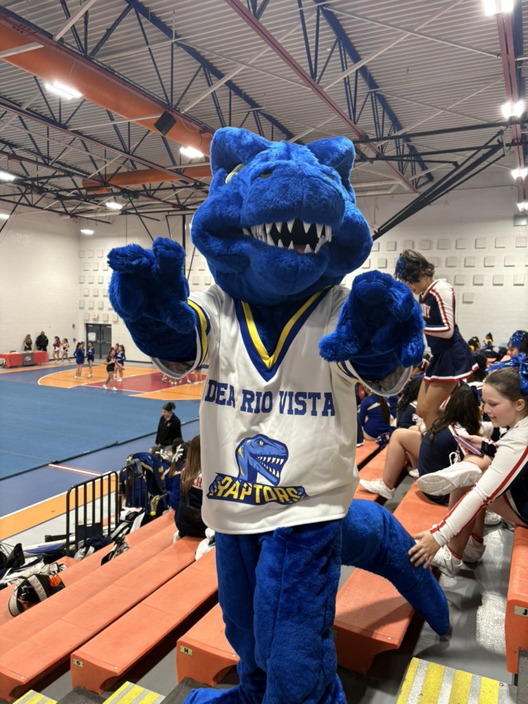 Hanks Cheer tweet media