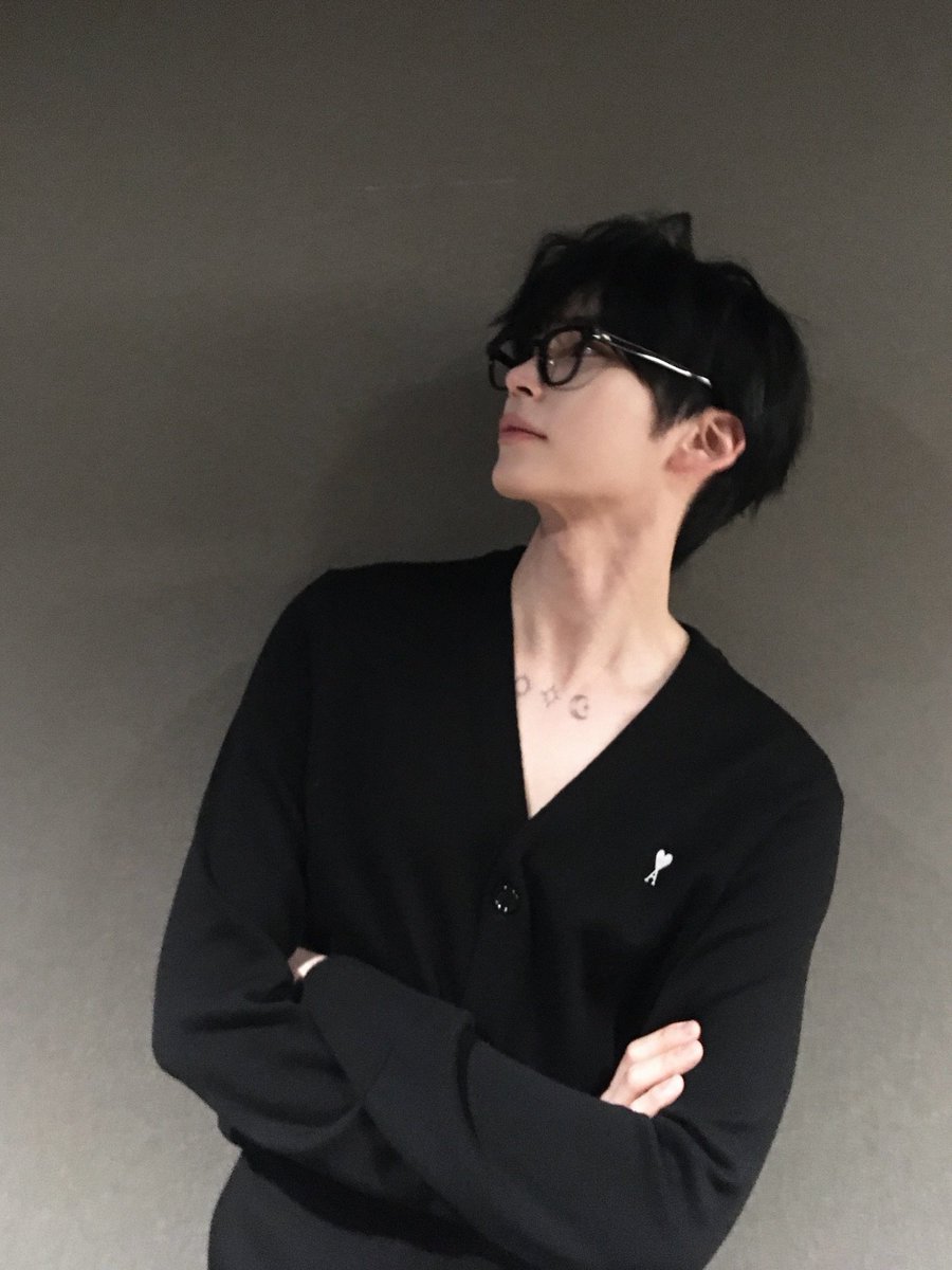 SungHanbin. tweet media