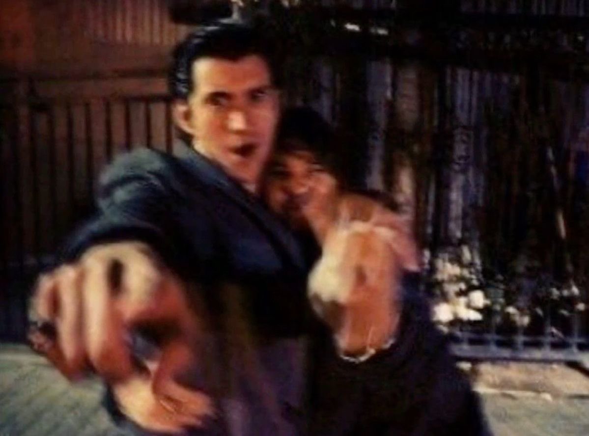 sweetsdreamstn's tweet photo. what’s up with him and this pose https://t.co/Fvi2wjRGBT