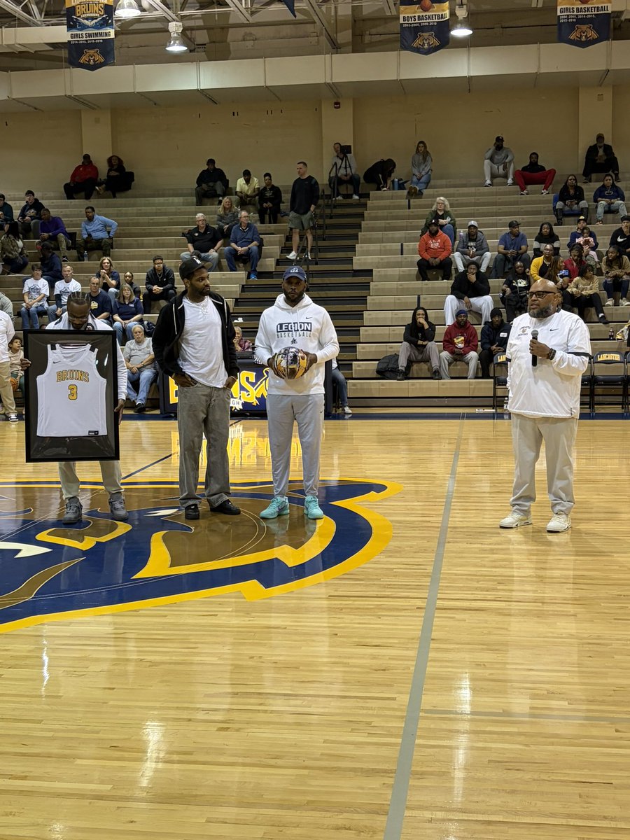 Sindarius Thornwell honored by the Bruins' pregame:

<a href="/CoachCauthen/">Lancaster Bruins Basketball</a> <a href="/Sin_City_803/">sindarius thornwell</a>