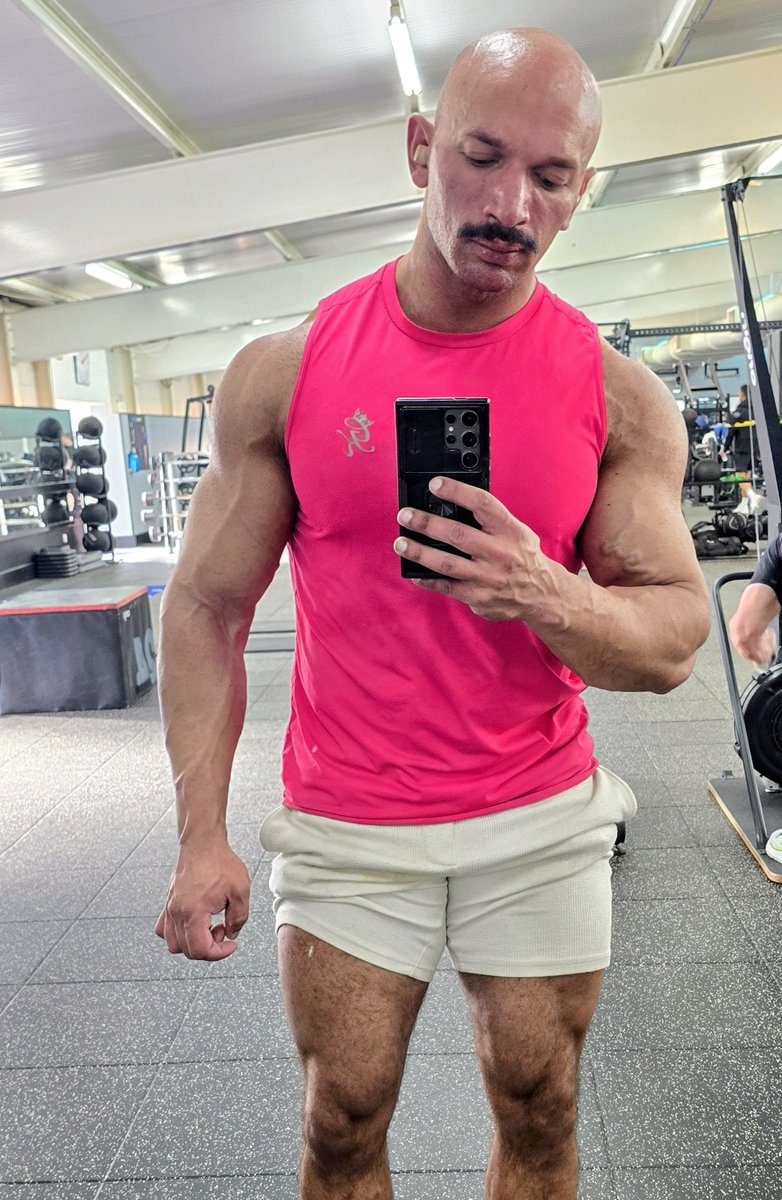 Sama Hoole tweet media