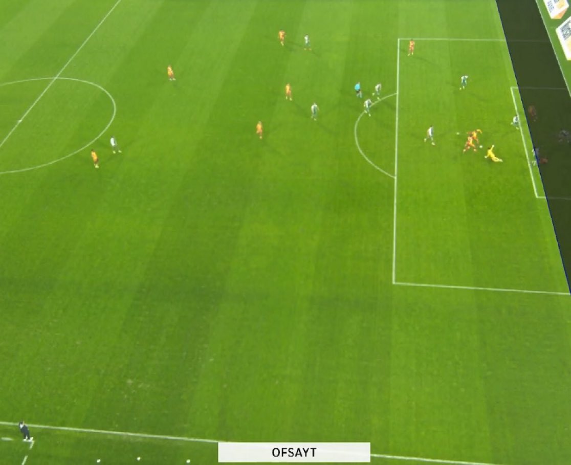 Sövsen olmuyor sövmesen olmuyor. Uzaydan değil de A.A. Çekseydin çizgiyi daha net gözükürdü. #KNYvGS