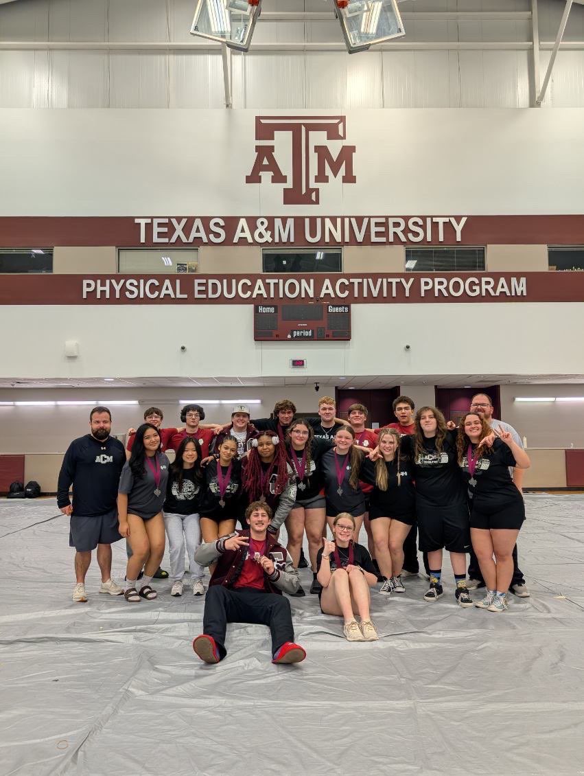 A&M Consolidated Powerlifting tweet media