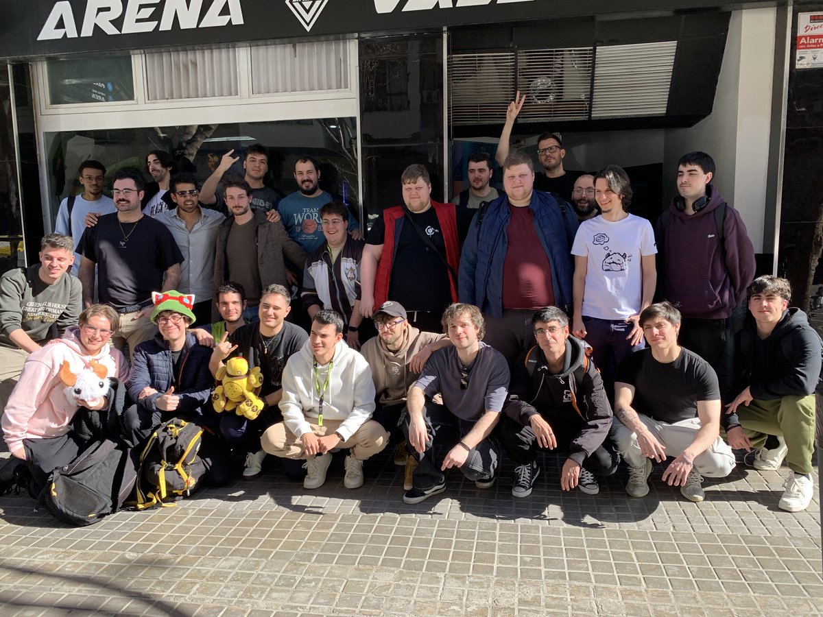 ¡Muchas gracias <a href="/TerretaFighters/">Terreta Fighters</a>!

Felicidades a <a href="/OtaNick_/">OtaNick</a> por la victoria y a esta pedazo de comunidad por recibirnos tan bien ❤️