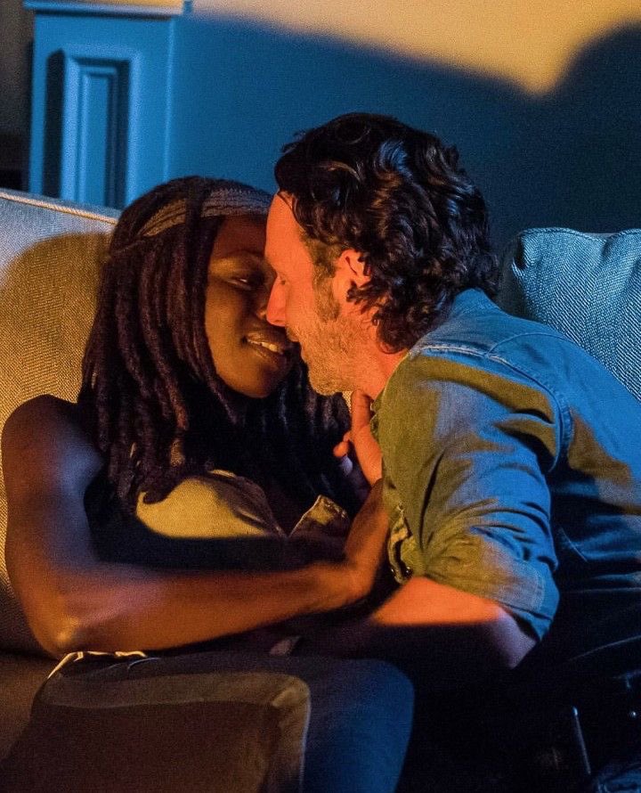 motherchonne's tweet photo. a decade of richonne! happy anniversary to the best ship of all time 🤎 https://t.co/CRNsND8aYQ