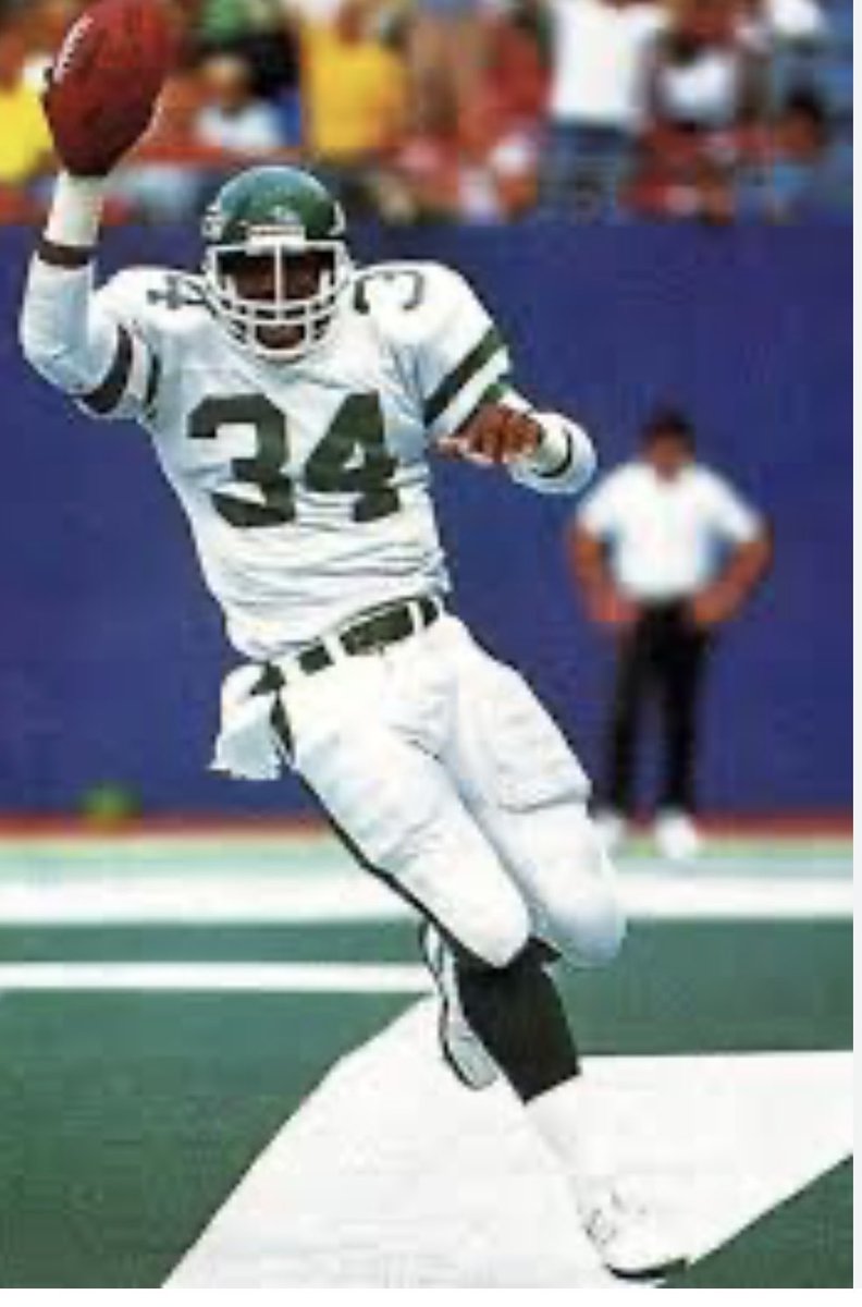 DenverJetsGuy's tweet photo. @MLFootball @NyjMike @NYJets_Media @NYJetsTFMedia @JetNation @JoeyJetsX @nyjetsfansonly Johnny Hector https://t.co/gNgjrxFHbO