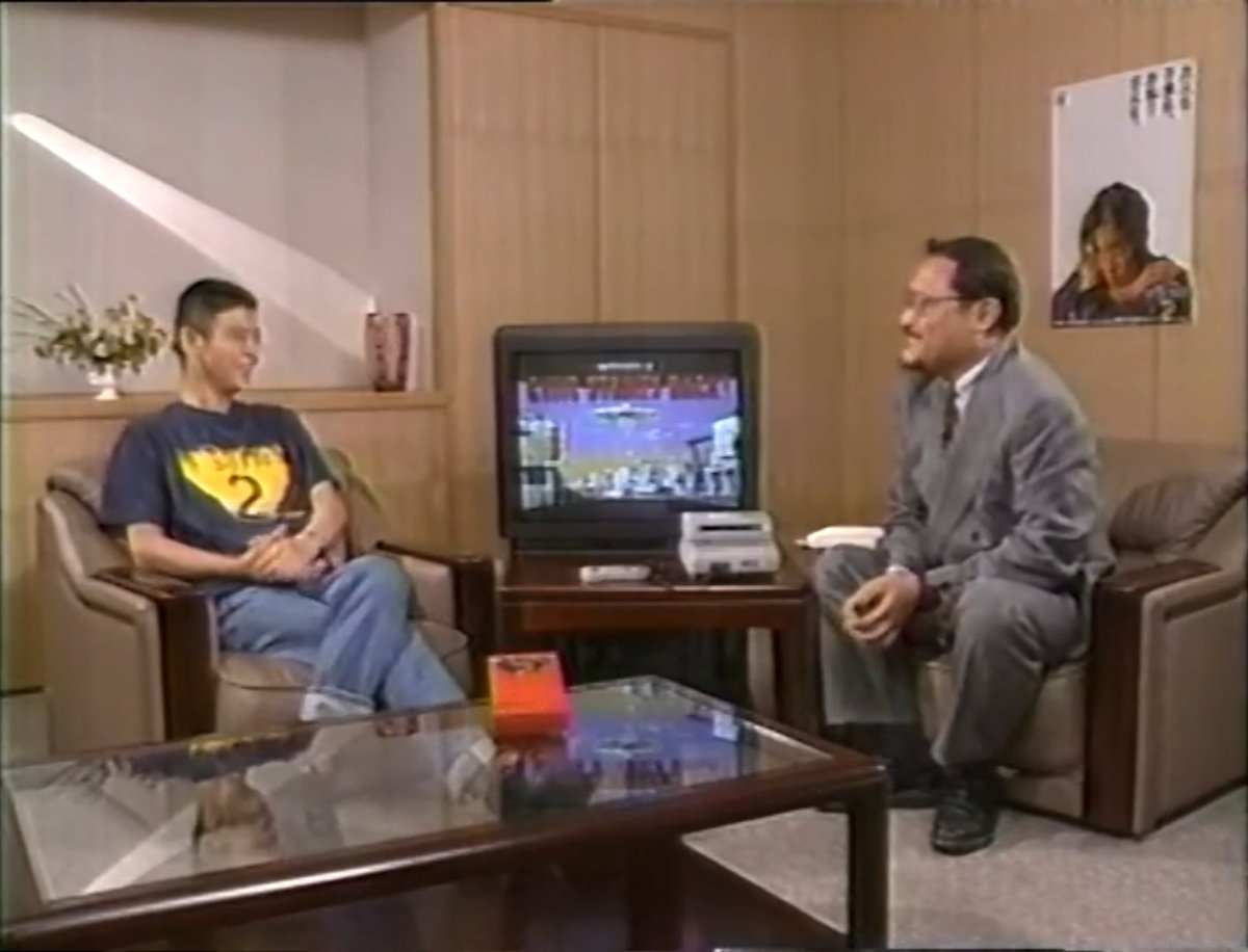 obscuremother's tweet photo. Shortly before the release of MOTHER2, Famitsu Game Catalog held an interview with Shigesato Itoi. When asked about how MOTHER2 connects with the first game, Itoi stated that Giygas was like a larvae in MOTHER1 and was now a fully grown adult in MOTHER2.
https://t.co/yalQt4pSpL https://t.co/yQcwIkDysr