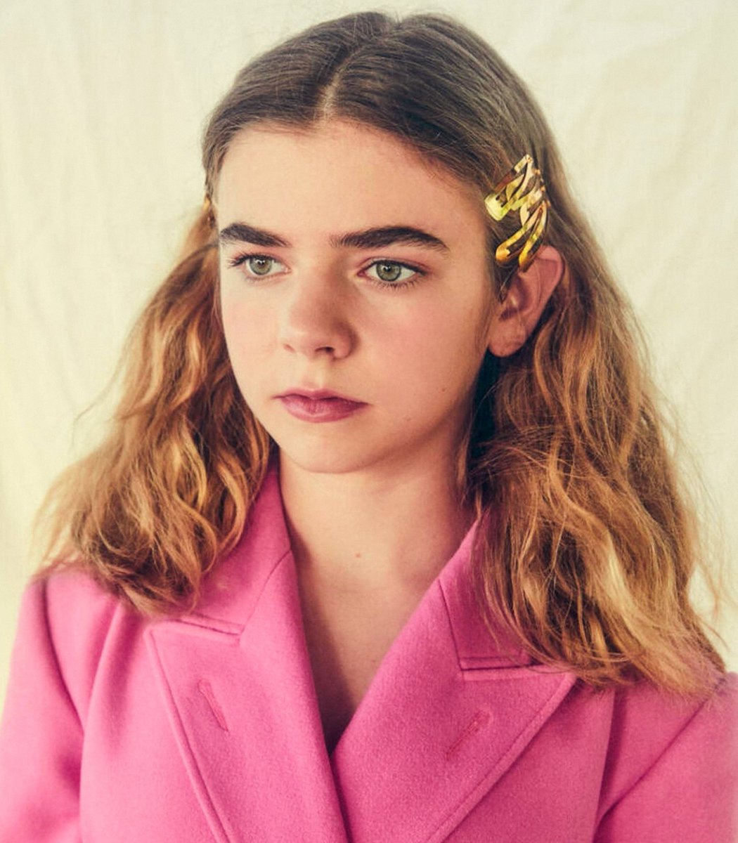 doocentral's tweet image. O que acham da Matilda Lawler como Velma em ‘Scooby-Doo! Origins’ (Netflix)?

Essa mini-diva tem 17 anos e recentemente brilhou como Marge na série ‘IT: Bem-Vindos a Derry’ (2025).