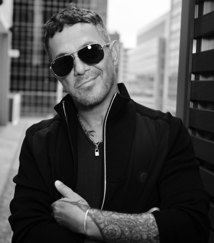 Más bello imposible 🥰😍❤️ besazos de tus niñas de <a href="/amandote43veces/">Amándote43vecesFam®</a> <a href="/AlejandroSanz/">Alejandro Sanz</a>