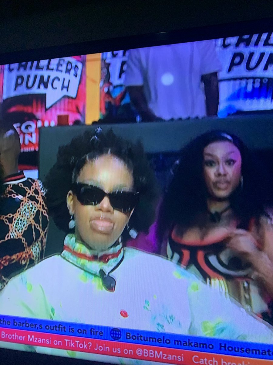 Lully2035040's tweet image. RT @ZwekaM: My Pantsula Girl 🤣😍❤️❤️❤️❤️❤️❤️

#LiemaPantsi 
#BBMzanziS6