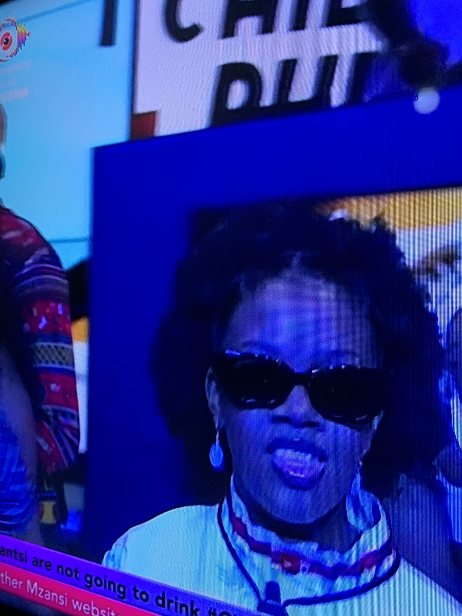 Lully2035040's tweet image. RT @ZwekaM: My Pantsula Girl 🤣😍❤️❤️❤️❤️❤️❤️

#LiemaPantsi 
#BBMzanziS6