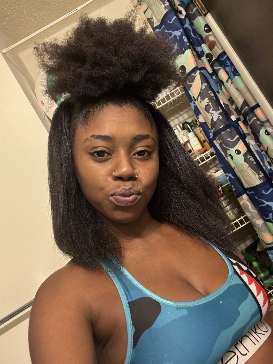 MsBerrySquirts's tweet photo. 🗣️Charlotte tricks 👋🏾 Heyy 😈 https://t.co/yIhTKqMtbK