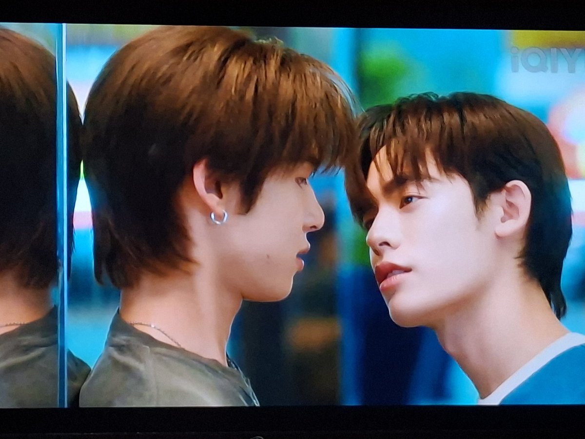 jmidpty's tweet image. NO ESTOY BIEN. NO RESPIRE POR 1 MINUTO. WTF!! SNSKKAKAKA