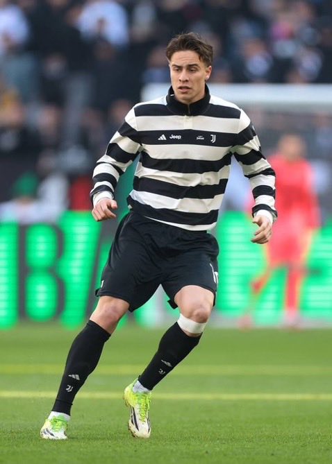 They Think Kits All Over tweet media