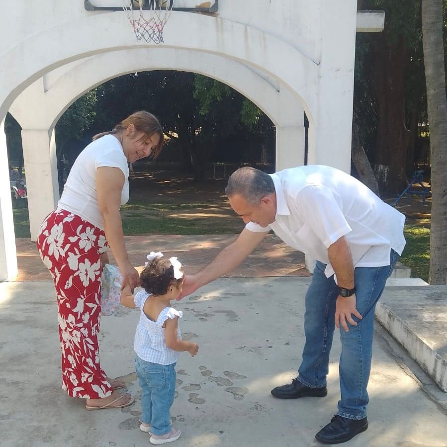 El magistrado presidente del Tribunal Superior de Justicia del Estado de Tabasco (TSJ), Carlos Efrain Reséndez Bocanegra, realizó una visita de supervisión al Centro Estatal de Convivencia Familiar del Poder Judicial, ubicado en la calle Ejido 4 de la colonia Tamulté, a fin de